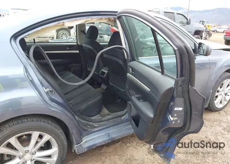 2013 Subaru Legacy 2.5I Premium z USA, uszkodzony, nr VIN 4S3BMCC61D3040574